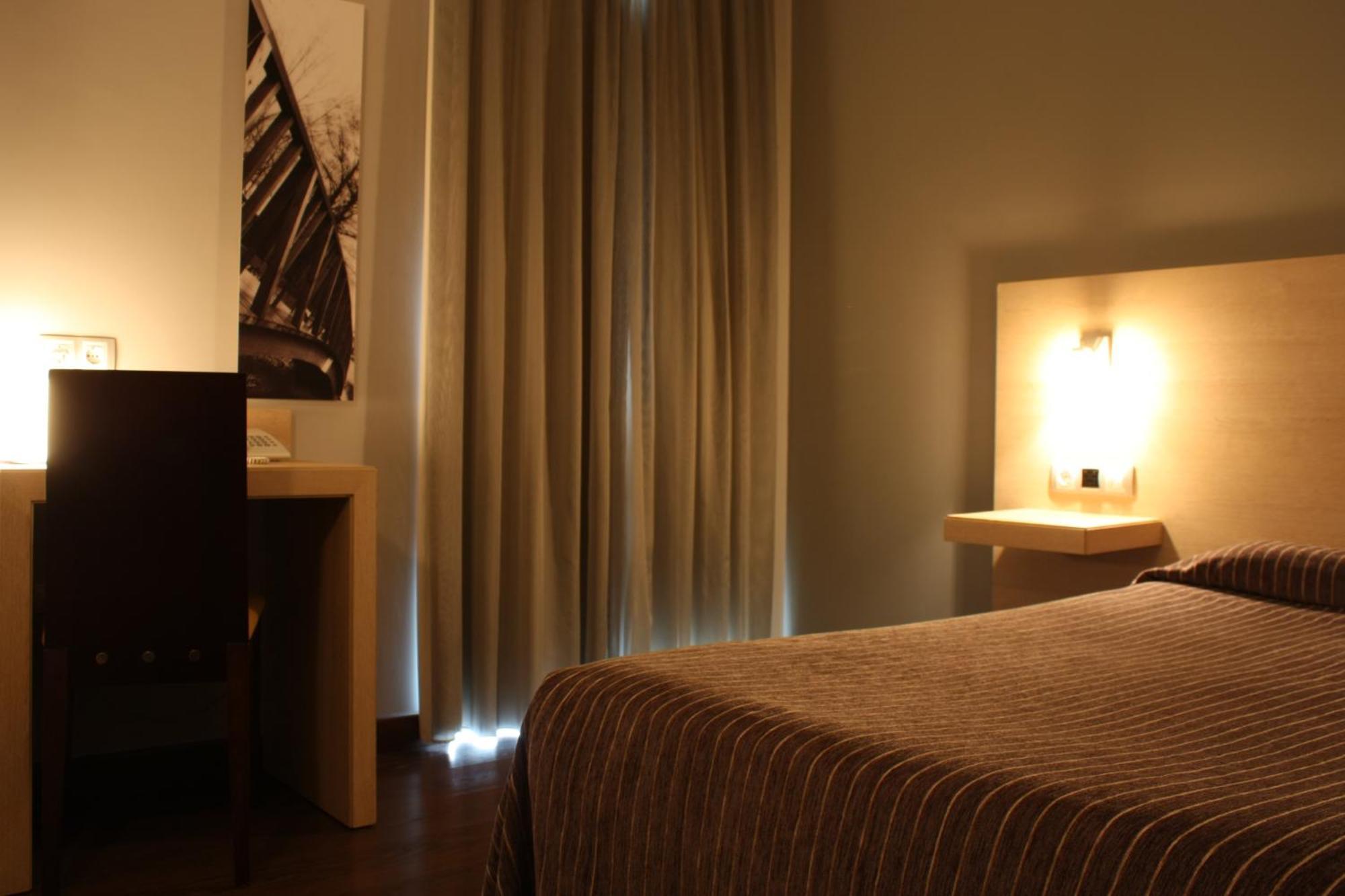 Hotel Pontes Do Eume Puentes de Garcia Rodriguez Room photo